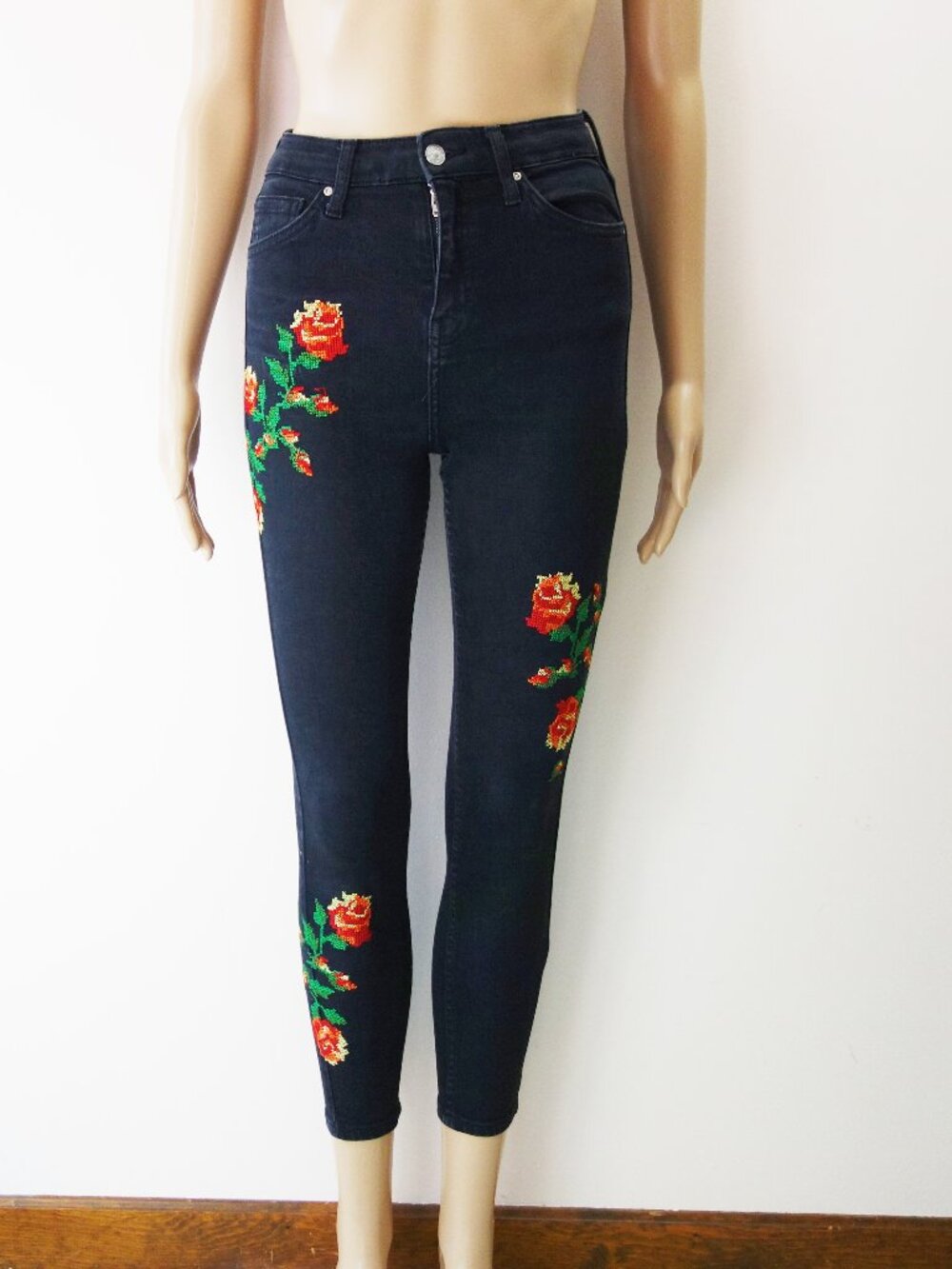 Topshop High Rise Black Floral Embroidered Jamie Skinny Jeans W25 L26